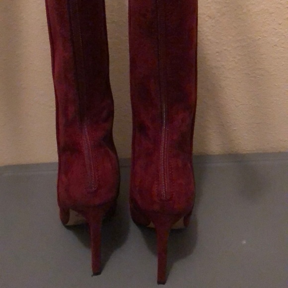 Burgundy peekaboo boots - Picture 5 of 6